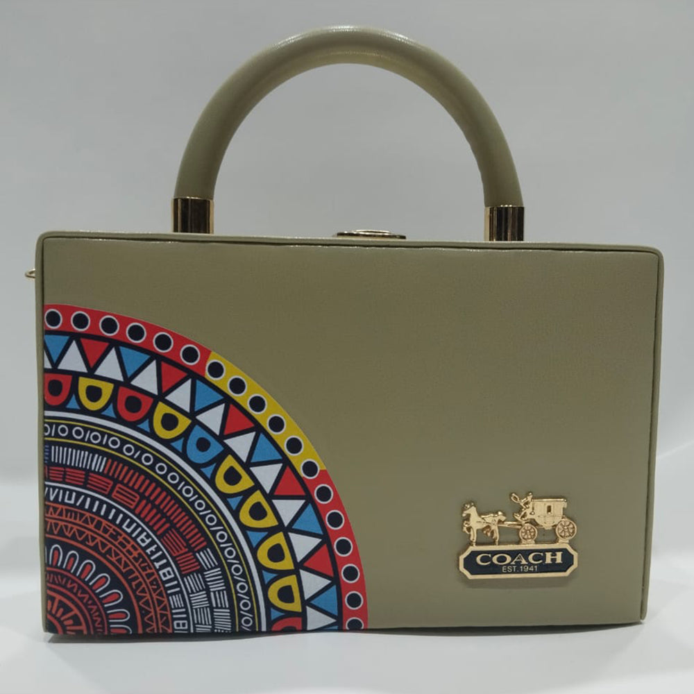 Luxury Women’s Designer Handbag with Premium Finish and Elegant Pattern