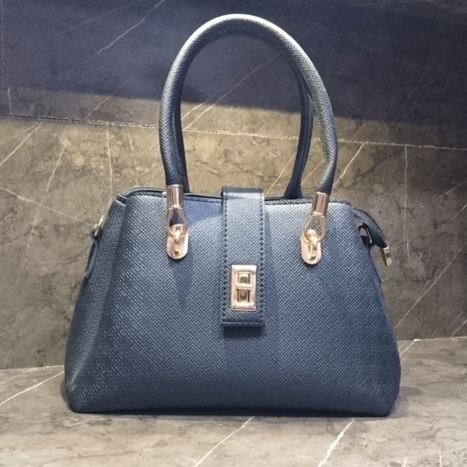 Elegant Structured Top Handle Handbag for Women – Premium Designer Style Shoulder & Tote Bag
